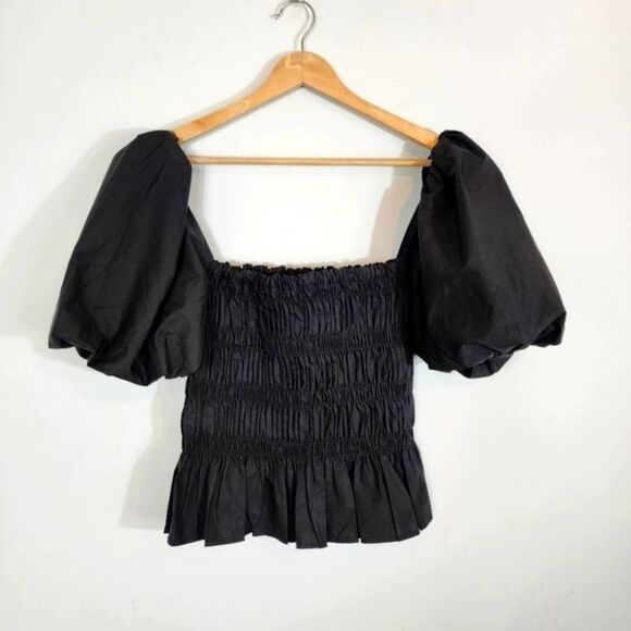 NWT ASTR the Label Savina Bubble Sleeve Smocked Peplum Top Black Size Large - Picture 3 of 8